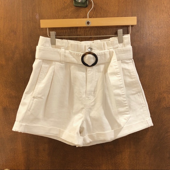 5/25$ Must BUY 5!! Forever 21 High waisted belted denim shorts. NWT size 28. - Picture 9 of 16